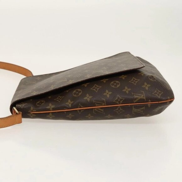 LOUIS VUITTON Monogram Musette Shoulder Bag - Picture 4 of 15
